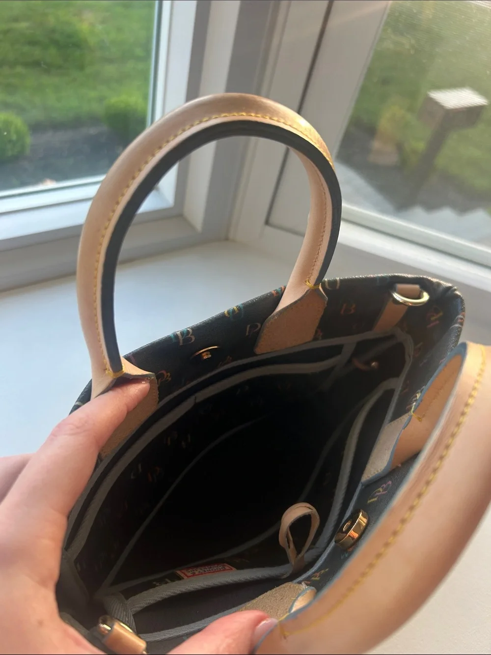 Dooney & Bourke Multicolor Monogram bag